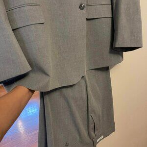 gray suit
